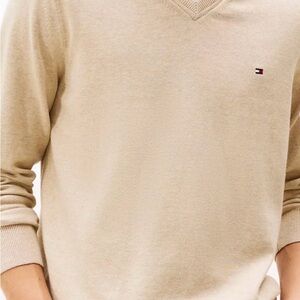 Tommy Hilfiger Men's V-Neck Sweater in Light Beige with Logo
